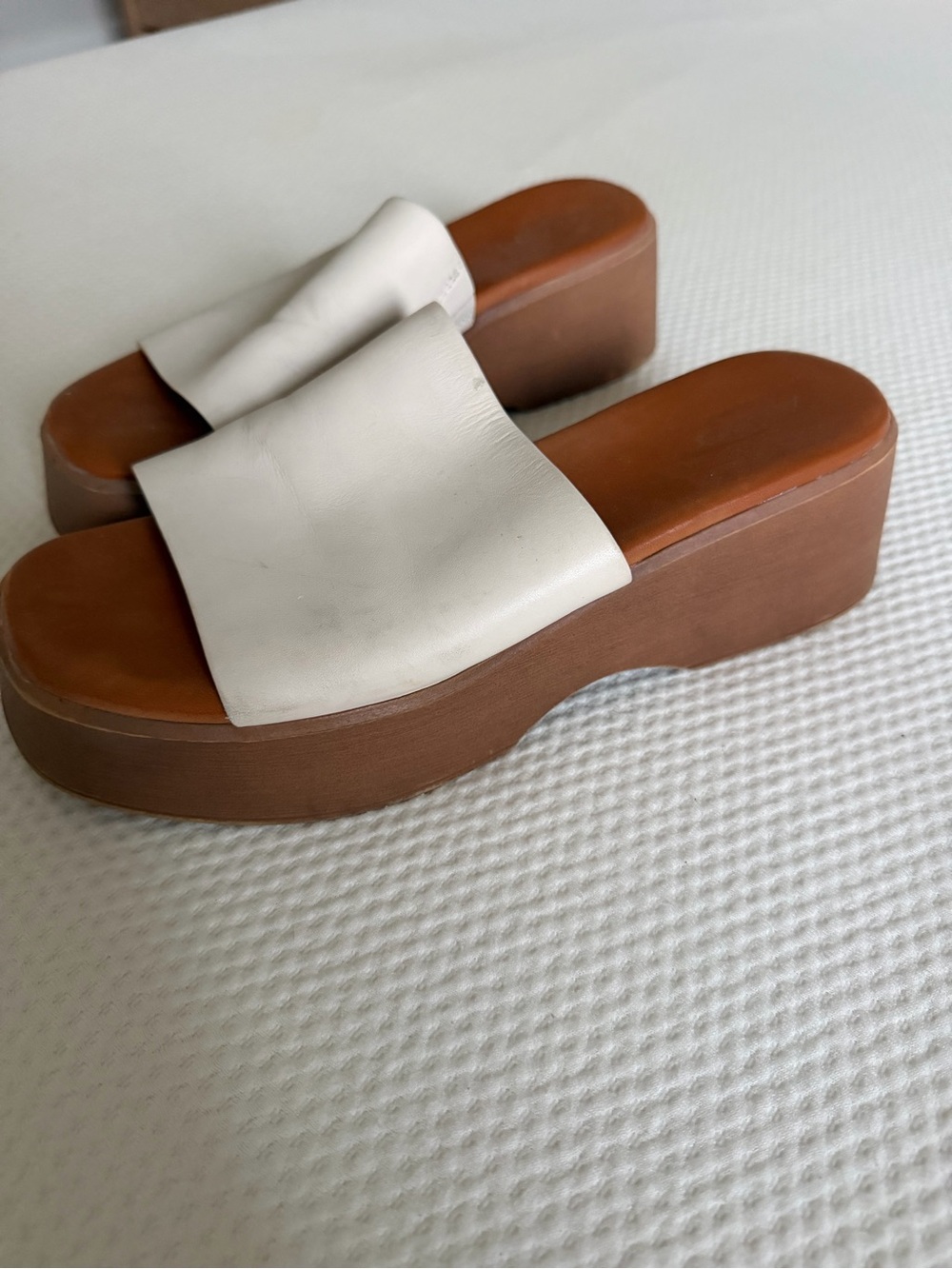 Heeled platform sandals - women